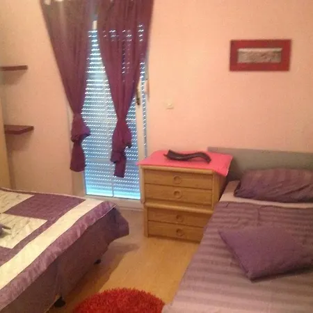 In With Balcony, Air Conditioning, Wi-fi *