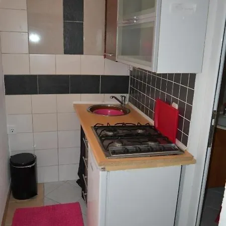 In With Balcony, Air Conditioning, Wi-fi Vrsi