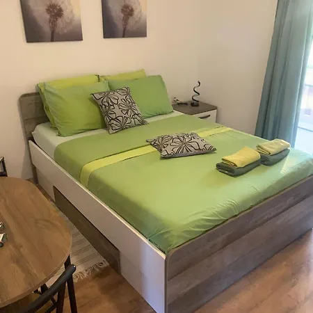 In With Balcony, Air Conditioning, Wi-fi Apartament