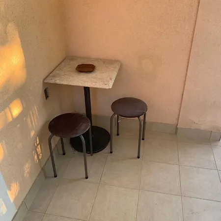 In With Balcony, Air Conditioning, Wi-fi شقة *